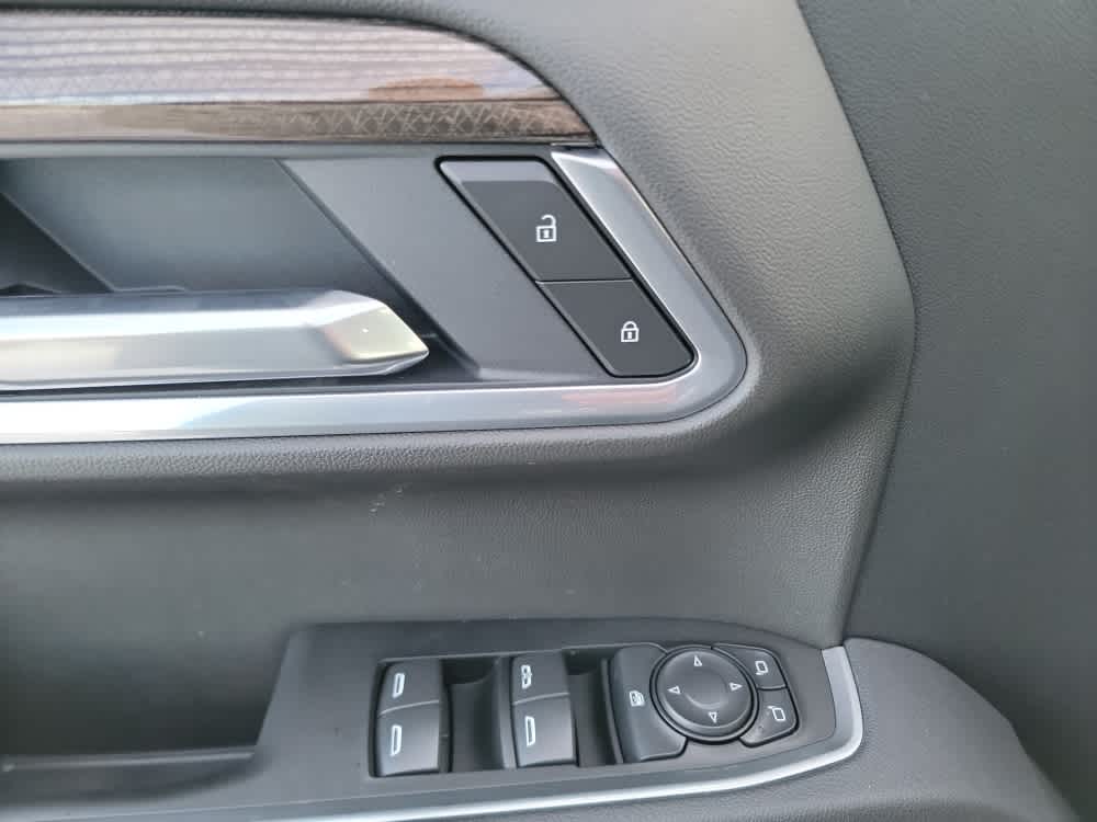 Thumbnail: 2026 Chevrolet Silverado 1500 - 10