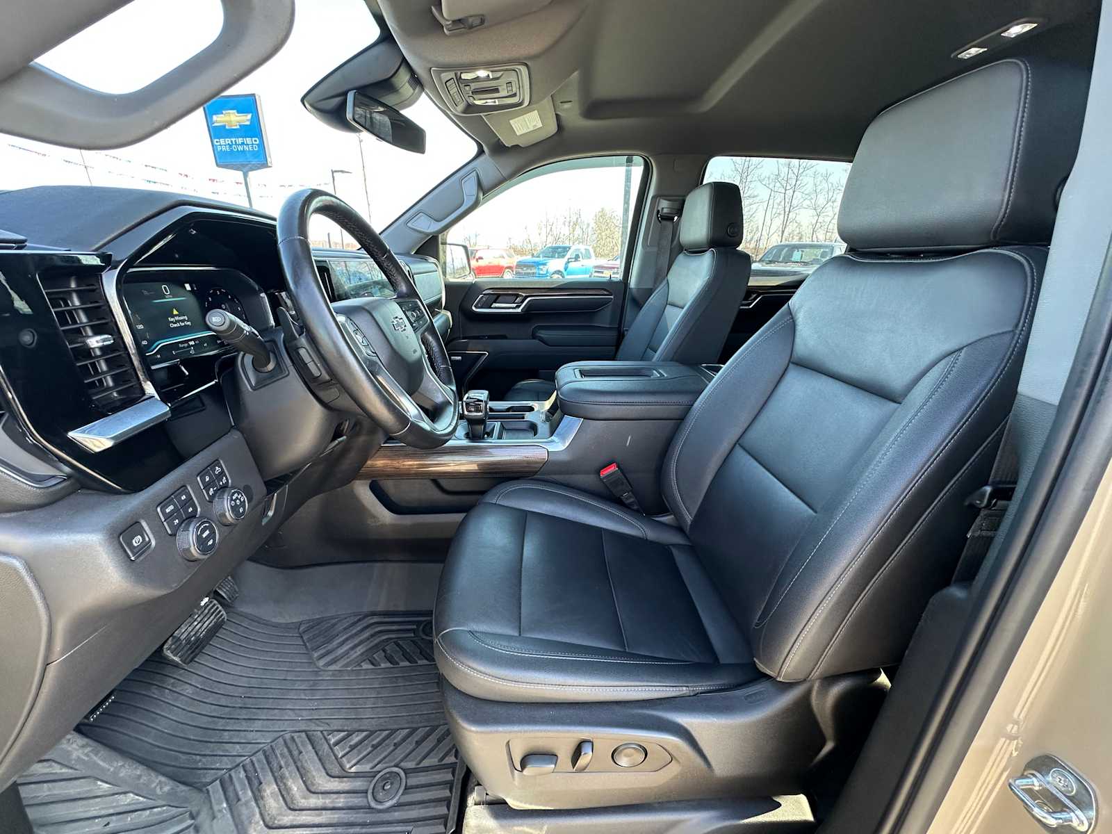 Thumbnail: 2022 Chevrolet Silverado 1500 - 7