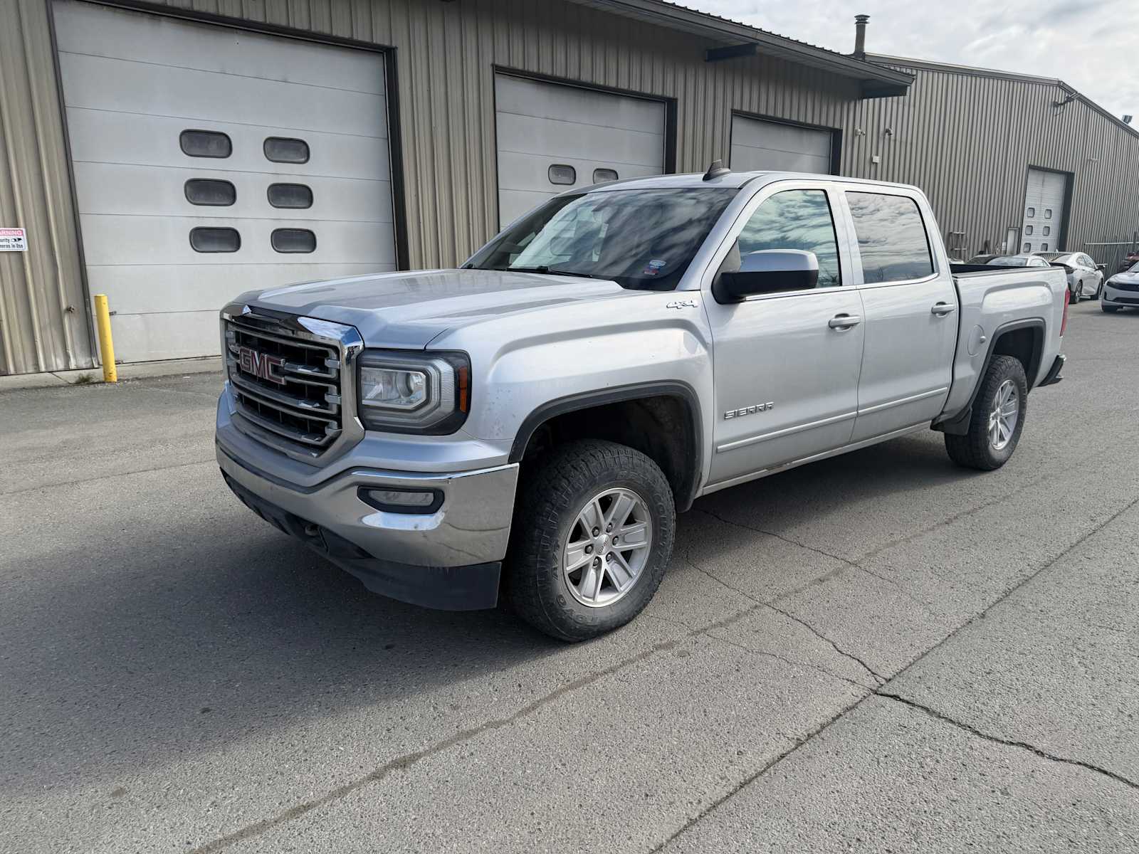 Thumbnail: 2017 GMC Sierra 1500 - 4