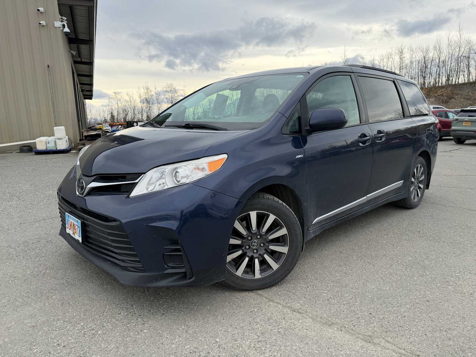 2018 Toyota Sienna LE V6 AWD 7-Passenger's photo