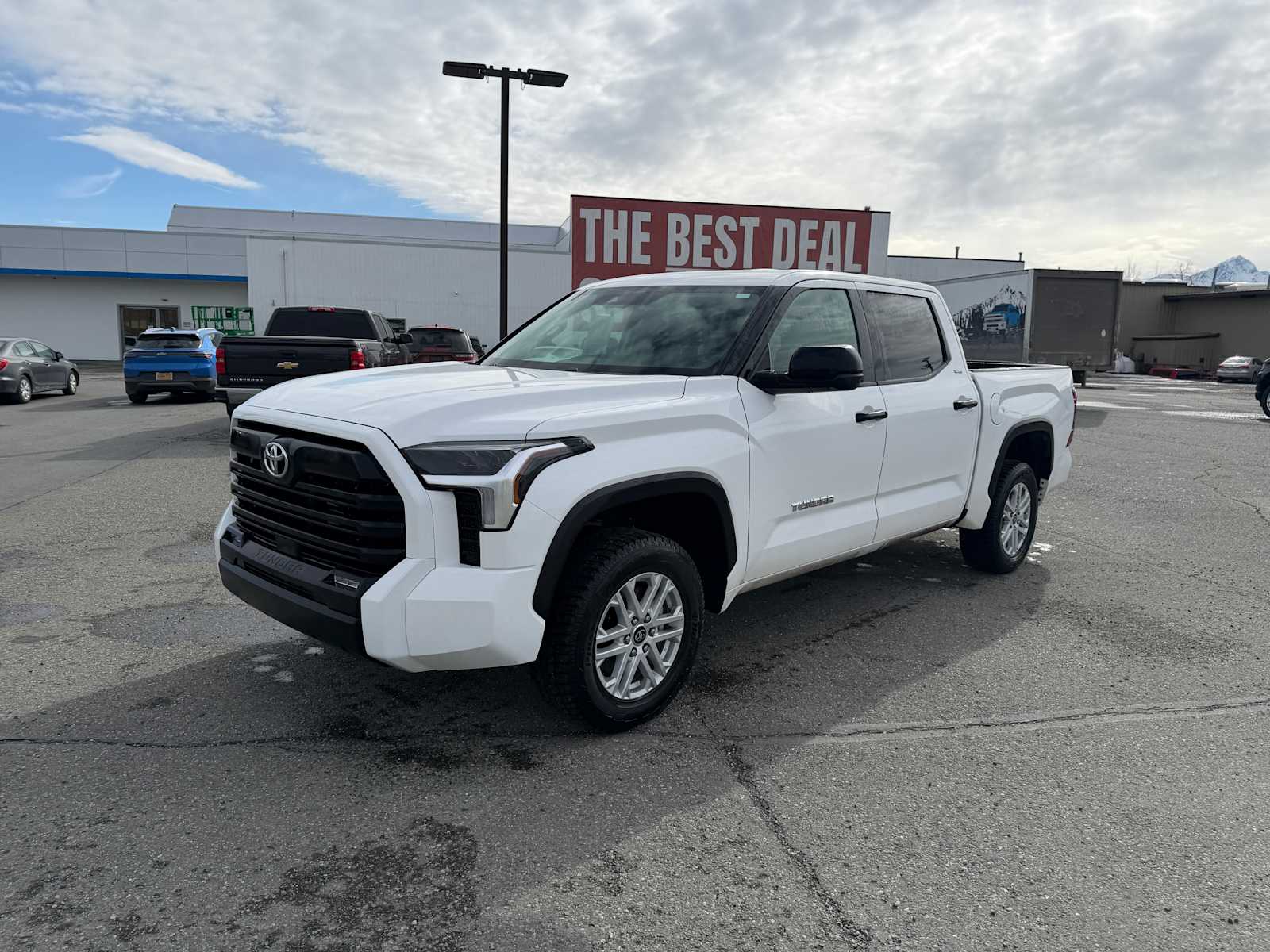 Thumbnail: 2024 Toyota Tundra - 3