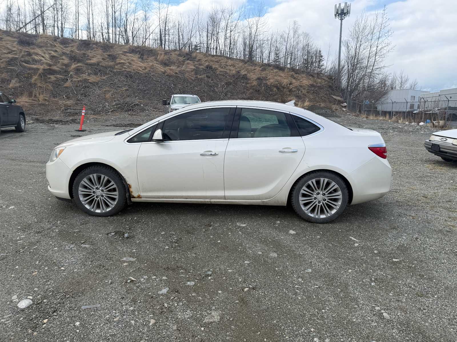 Thumbnail: 2013 Buick Verano - 8