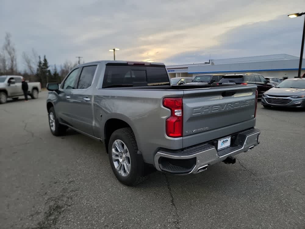 Thumbnail: 2026 Chevrolet Silverado 1500 - 3