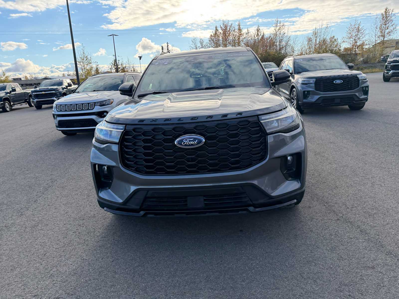 2025 Ford Explorer ST-Line - Image 10