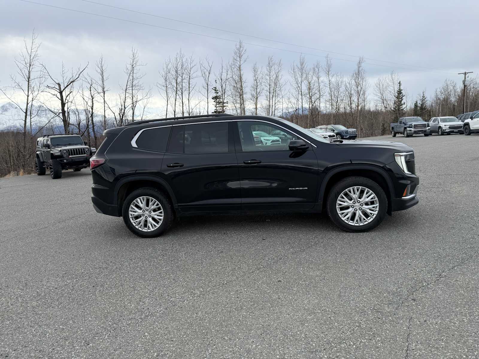 Thumbnail: 2024 GMC Acadia - 13