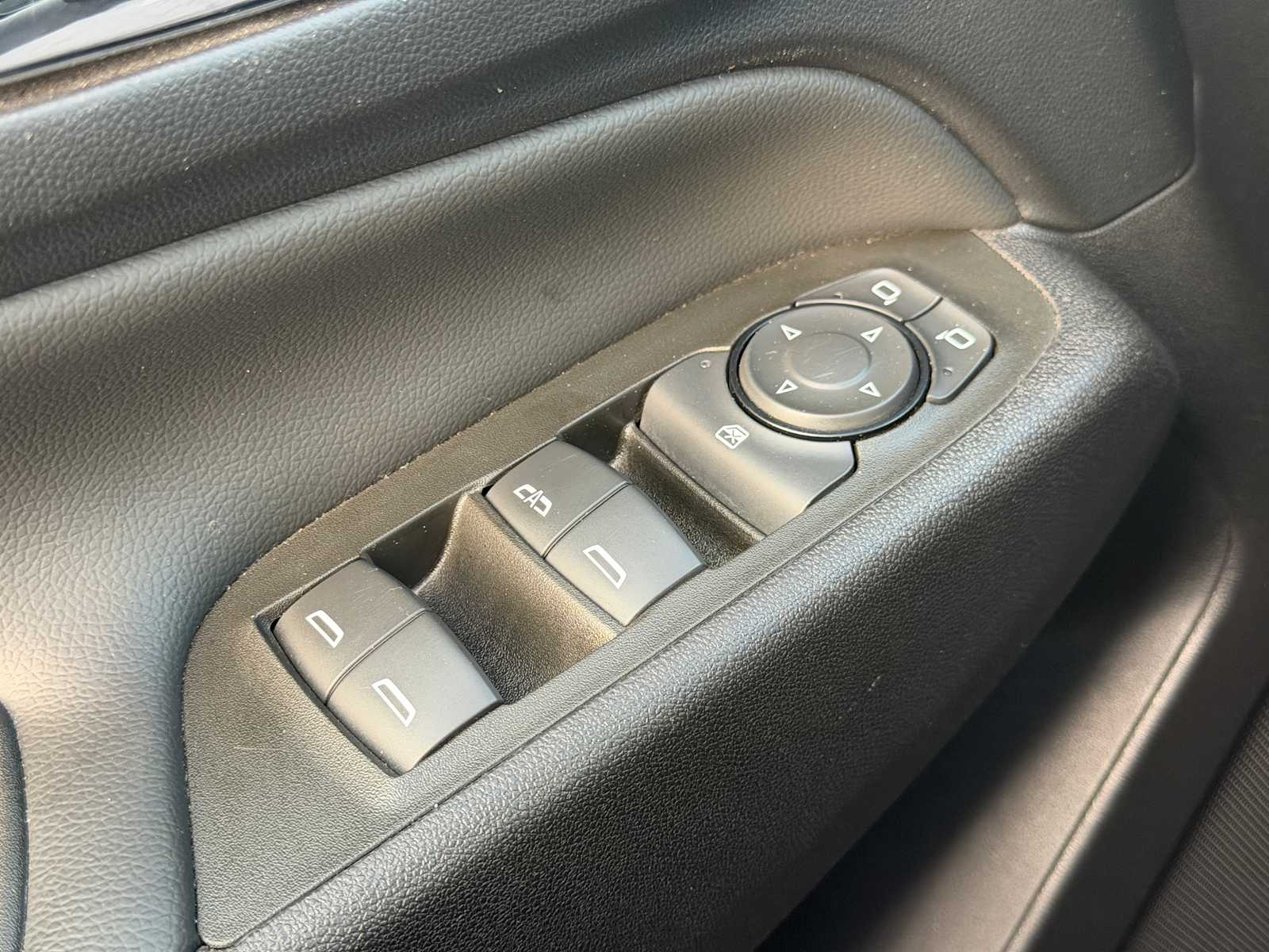 2024 Chevrolet Equinox LT - Photo 4