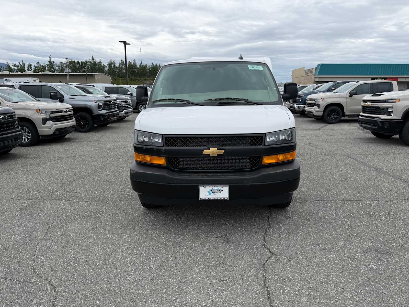 2025 Chevrolet Express Cargo Work Van - Photo 9