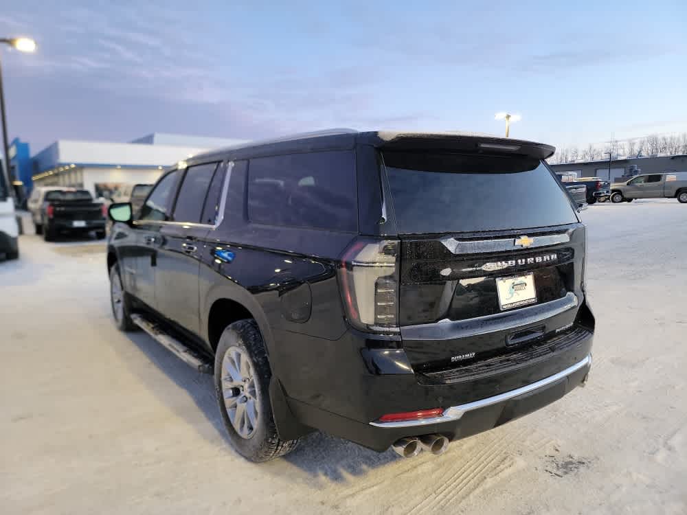 Thumbnail: 2026 Chevrolet Suburban - 3