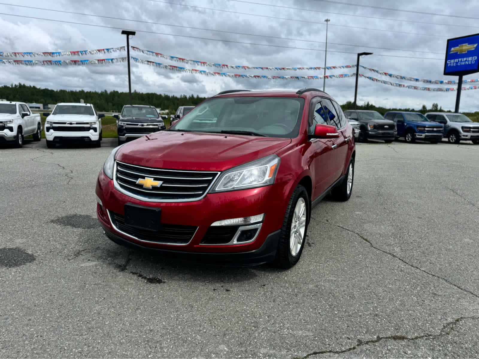 2014 Chevrolet Traverse LT Hero Image
