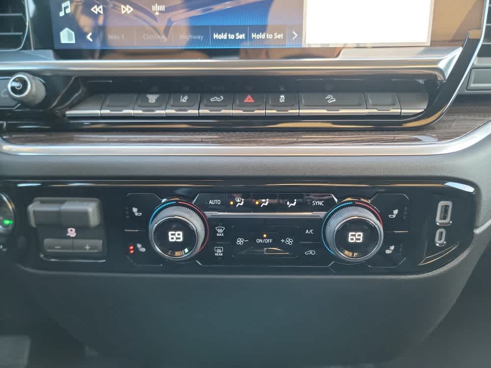 Thumbnail: 2026 Chevrolet Silverado 2500 - 17