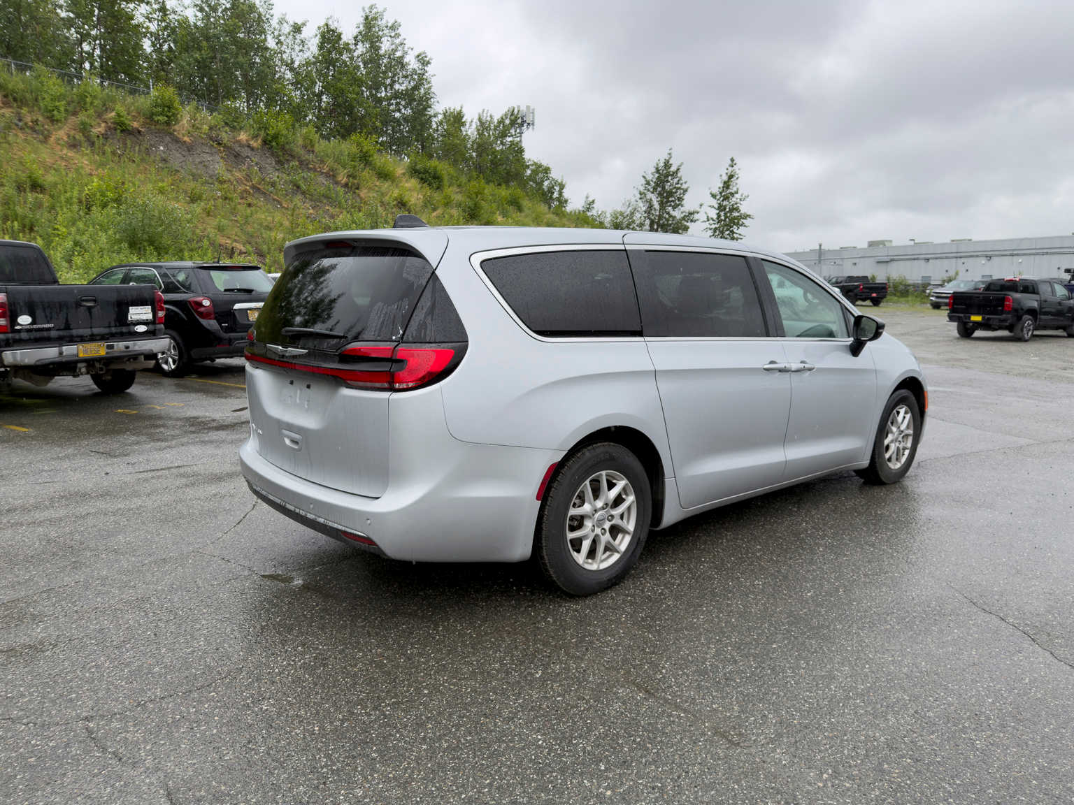 2024 Chrysler Pacifica Touring L - Photo 7