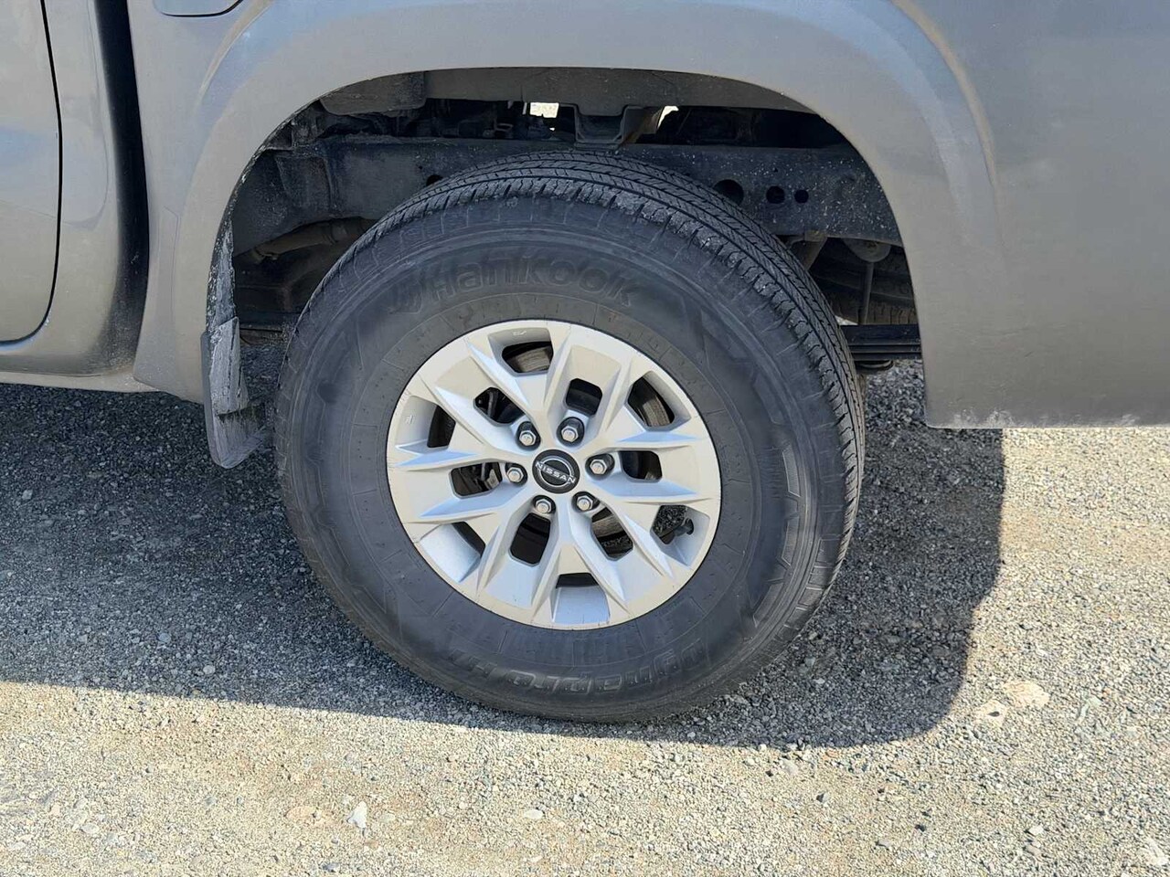 2024 Nissan Frontier SV - Image 11