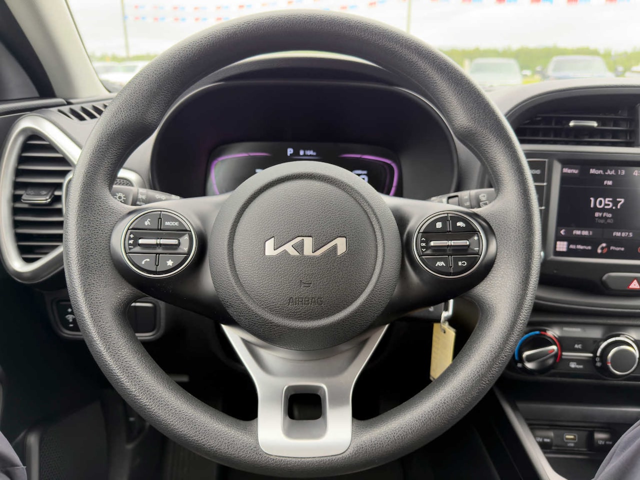 2024 Kia Soul LX - Image 30