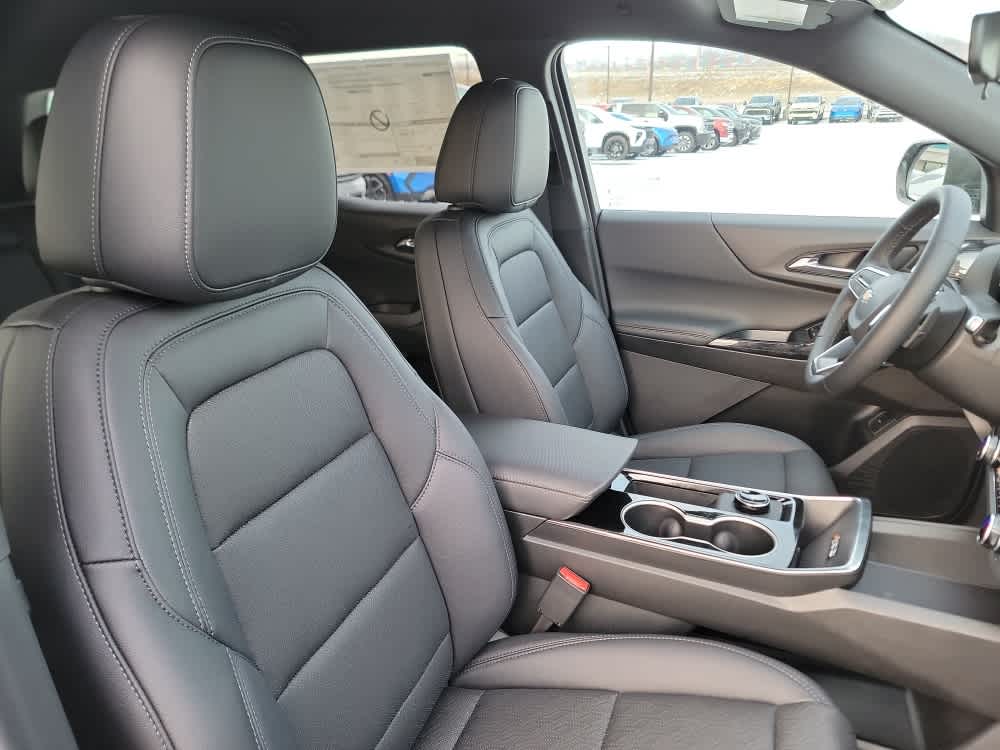 Thumbnail: 2026 Chevrolet Equinox - 19