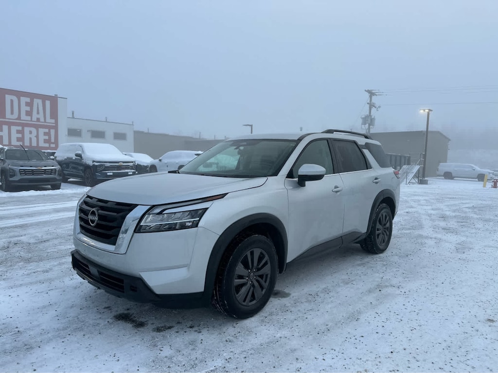 Used 2022 Nissan Path SV