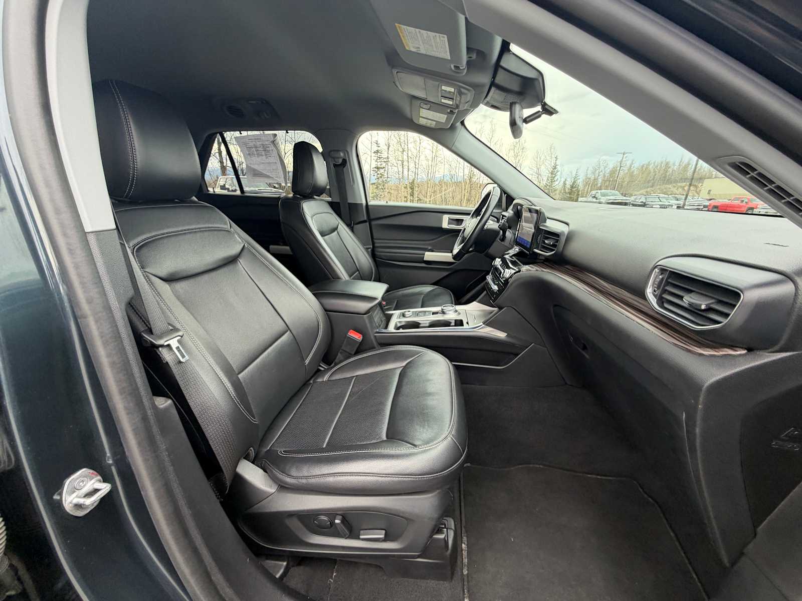 Thumbnail: 2022 Ford Explorer - 23