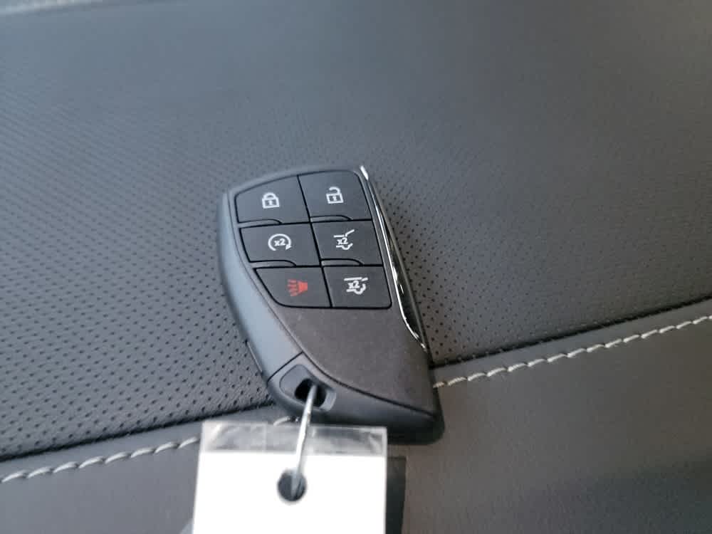 Thumbnail: 2026 Chevrolet Tahoe - 23