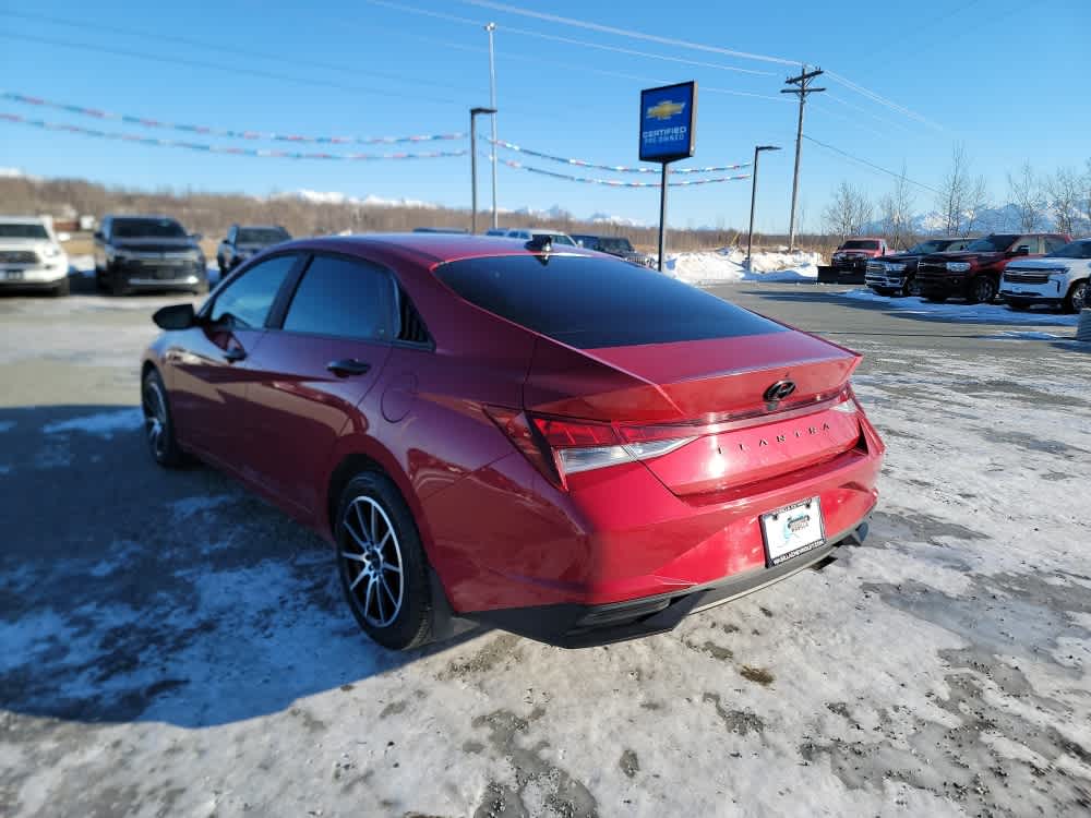 Thumbnail: 2023 Hyundai Elantra - 3