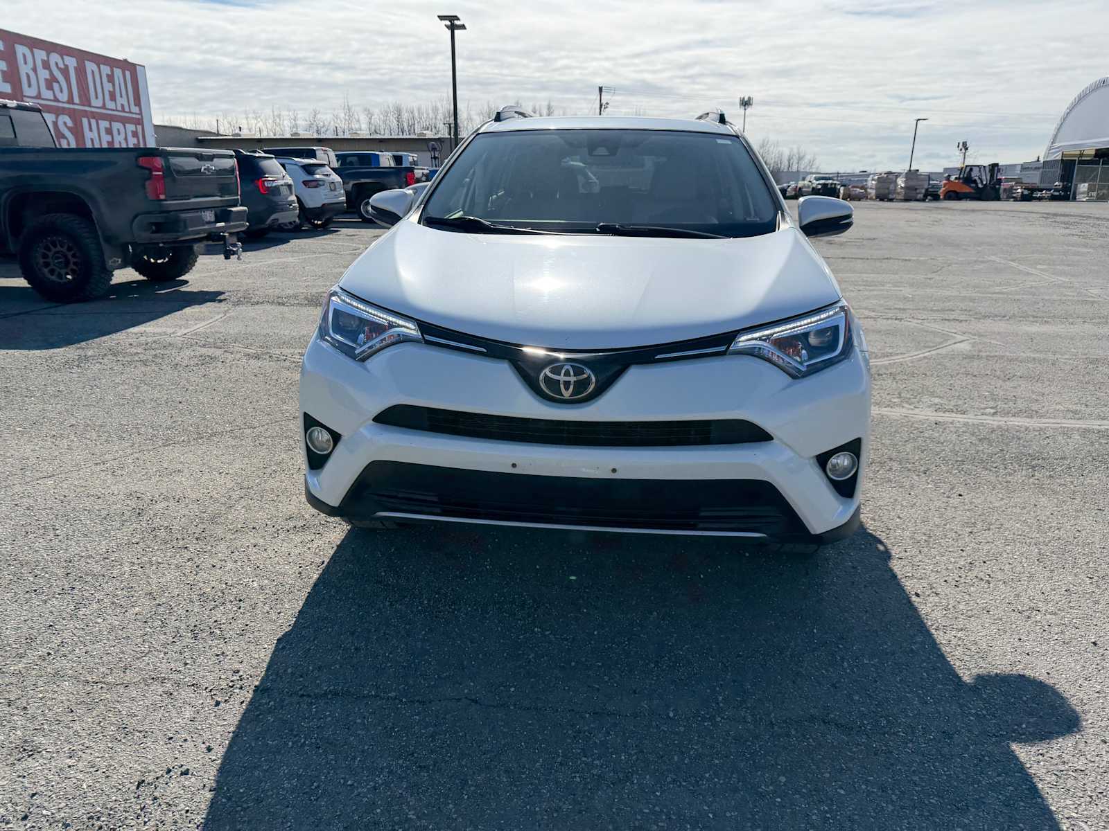 Thumbnail: 2018 Toyota RAV4 - 3