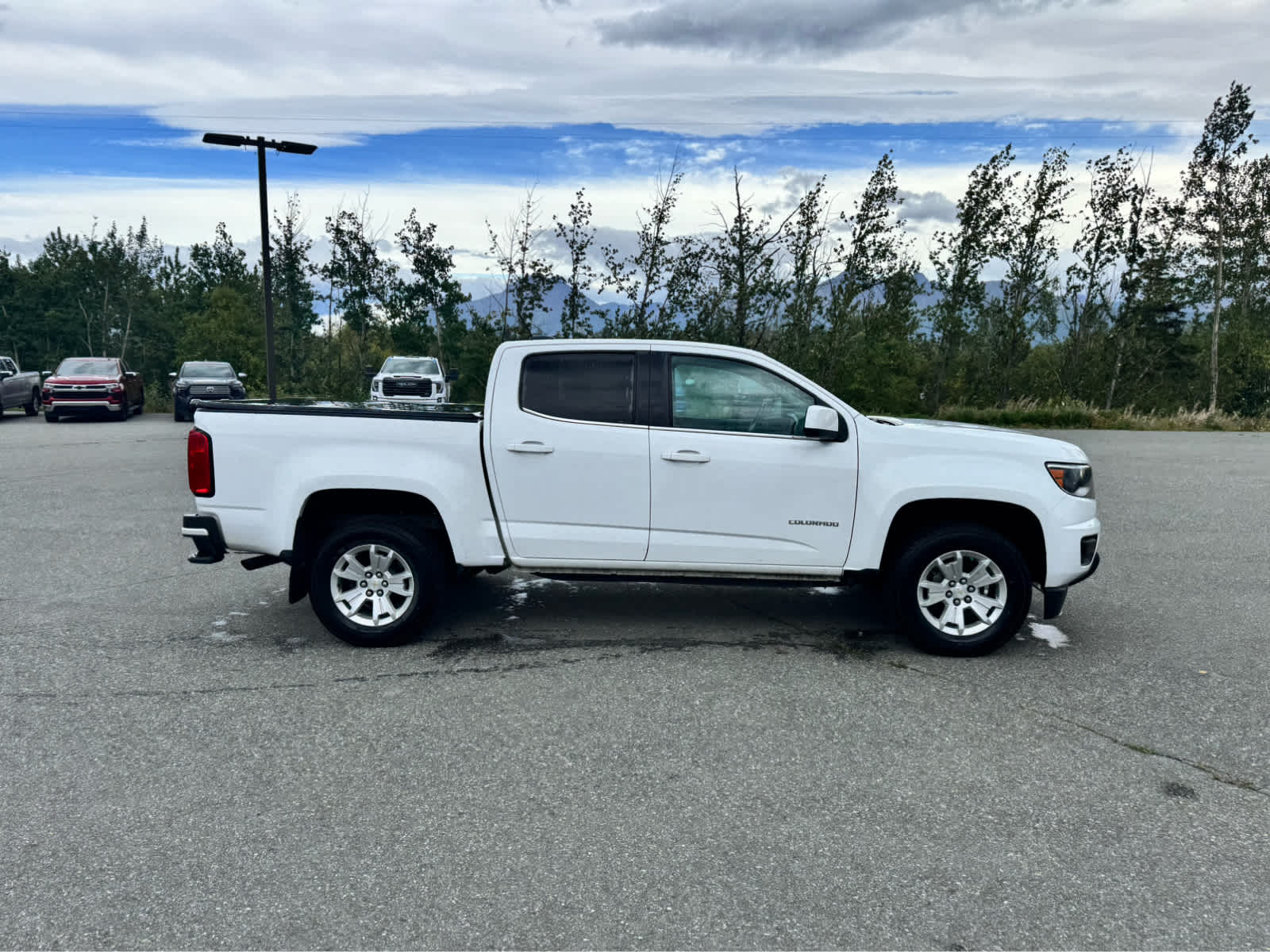 Thumbnail: 2017 Chevrolet Colorado - 6
