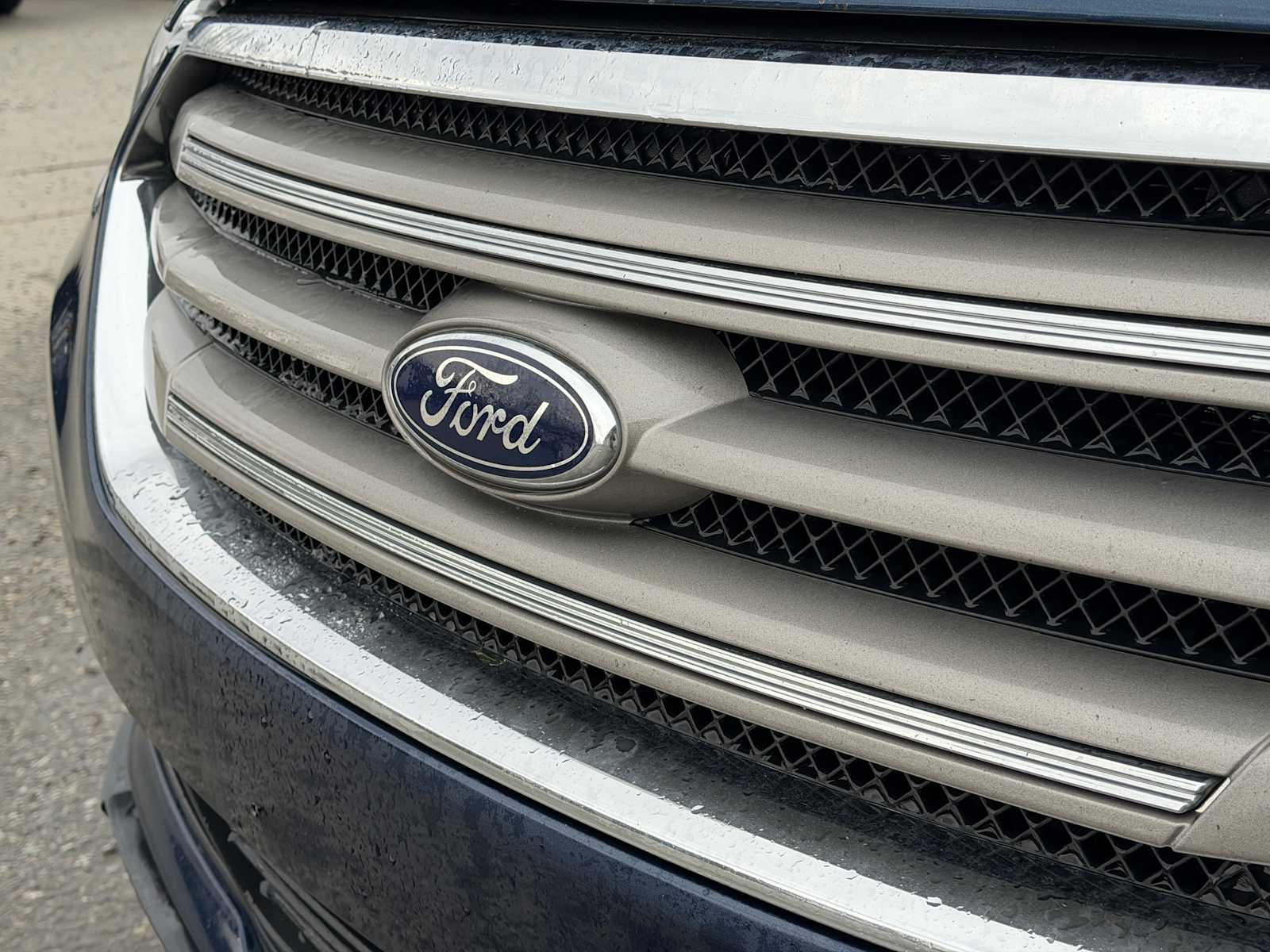 Thumbnail: 2017 Ford Taurus - 15