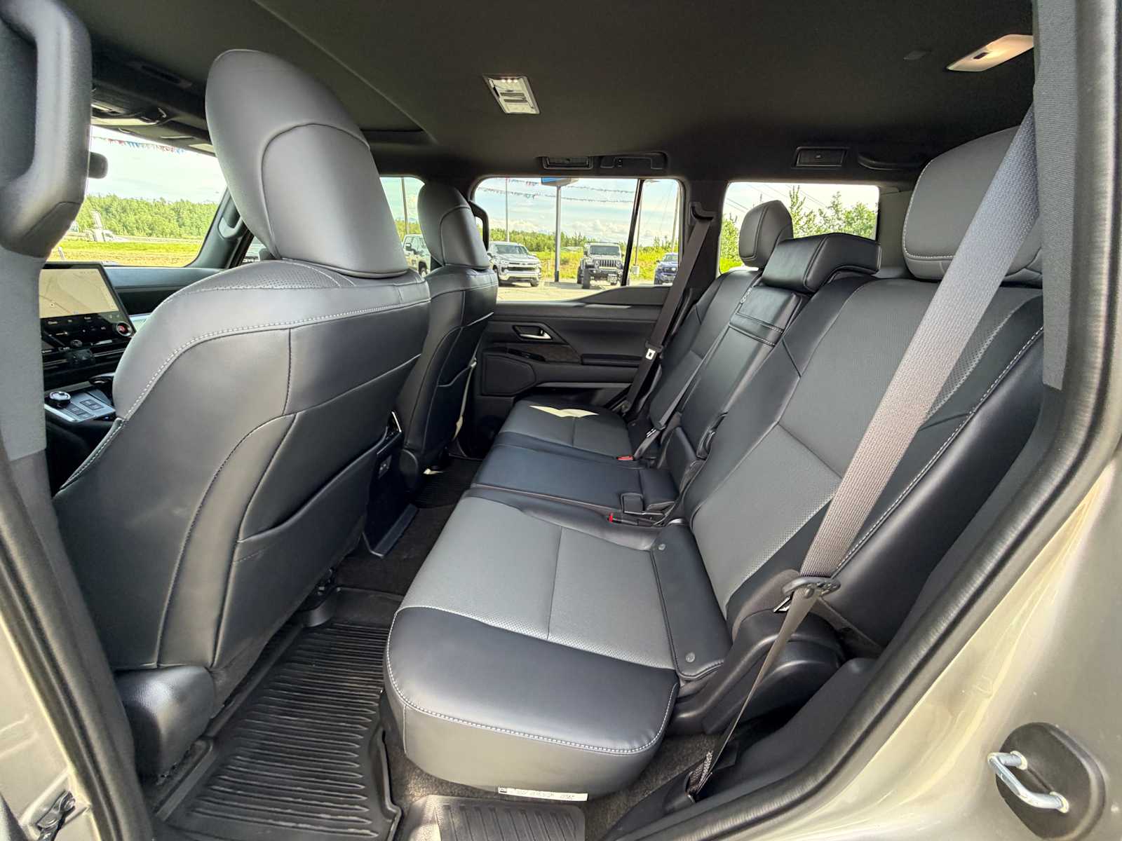 Thumbnail: 2025 Lexus GX - 25