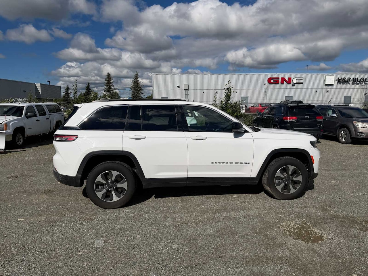 2024 Jeep Grand Cherokee 4xe - Image 6