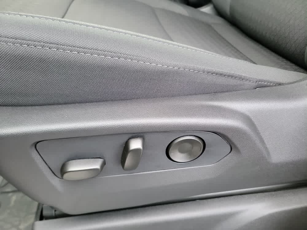 Thumbnail: 2026 Chevrolet Silverado 2500 - 11