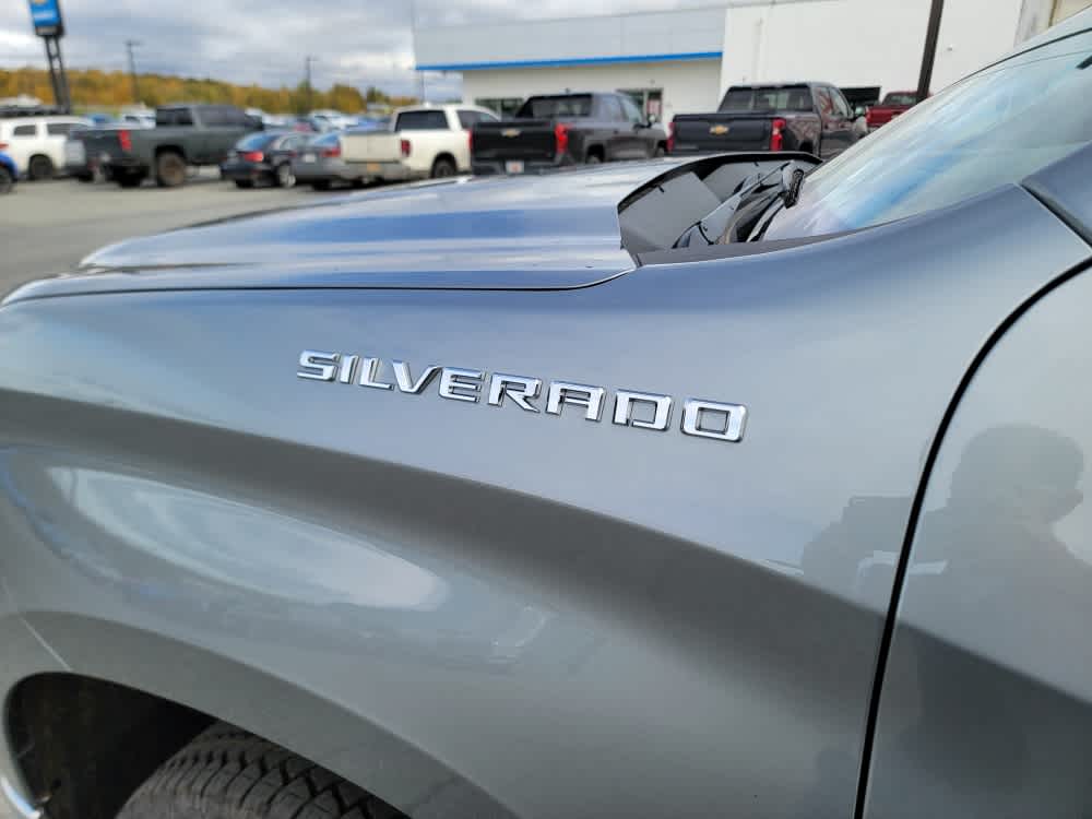 Thumbnail: 2026 Chevrolet Silverado 1500 - 23