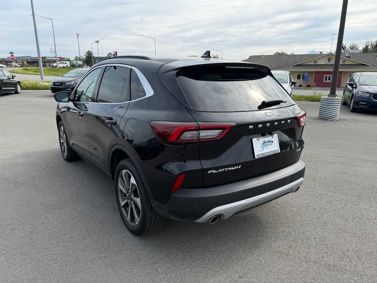 2025 Ford Escape Platinum - Image 15