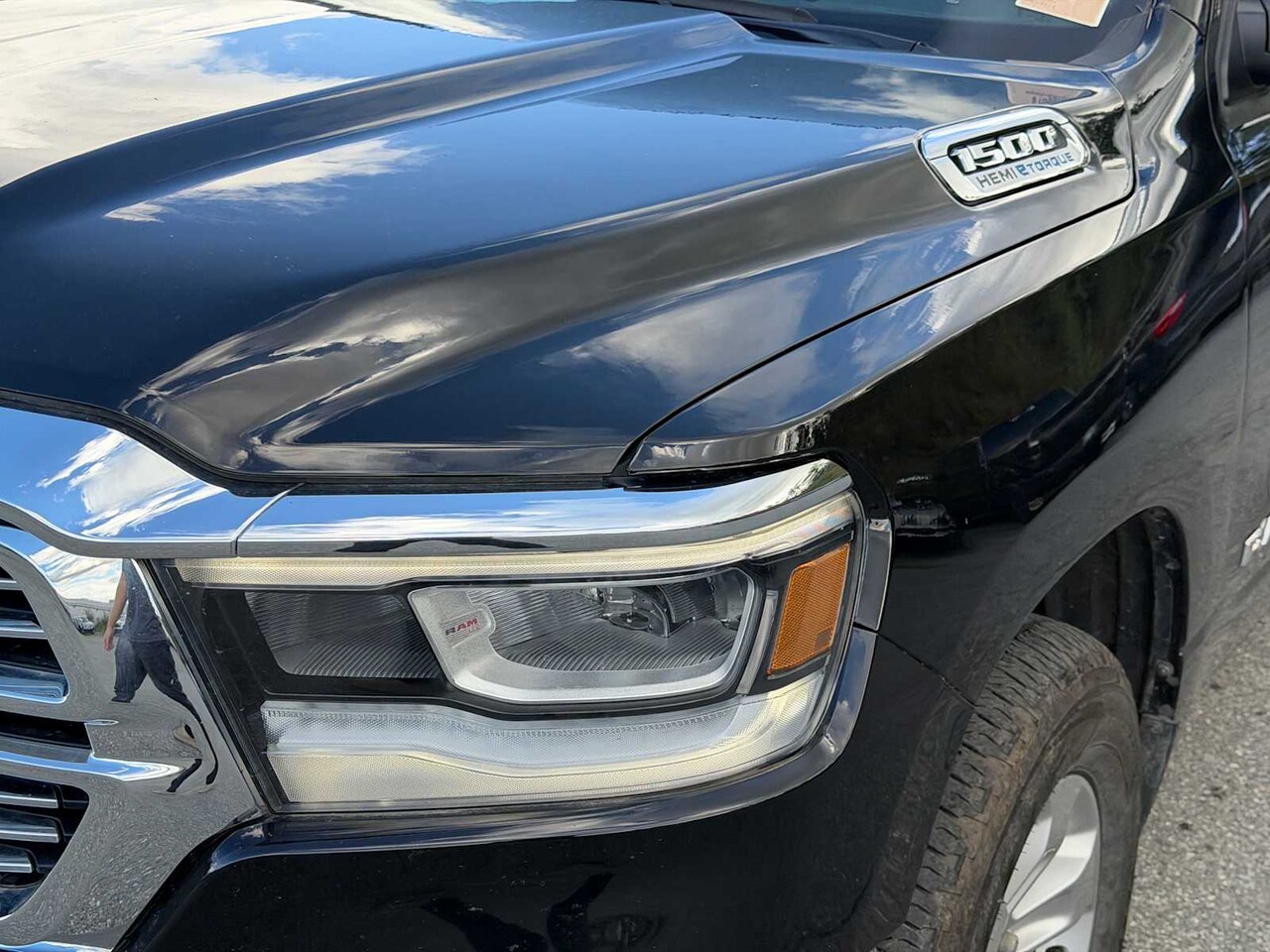 2023 Ram 1500 Laramie Crew Cab 4x4 57 Box - Image 15