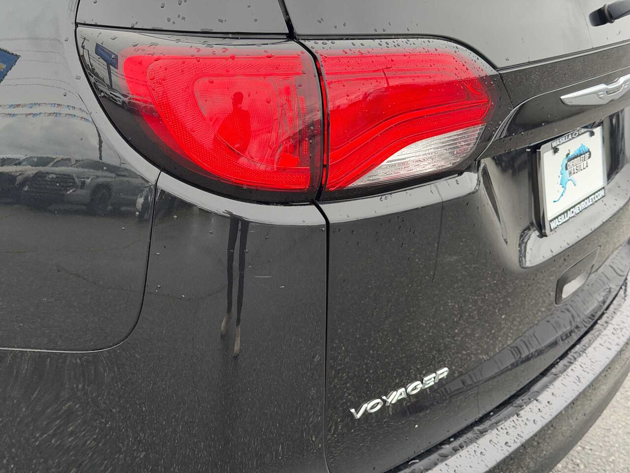 2023 Chrysler Voyager LX - Image 16