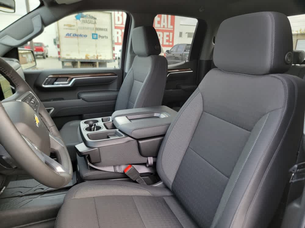 Thumbnail: 2026 Chevrolet Silverado 1500 - 12