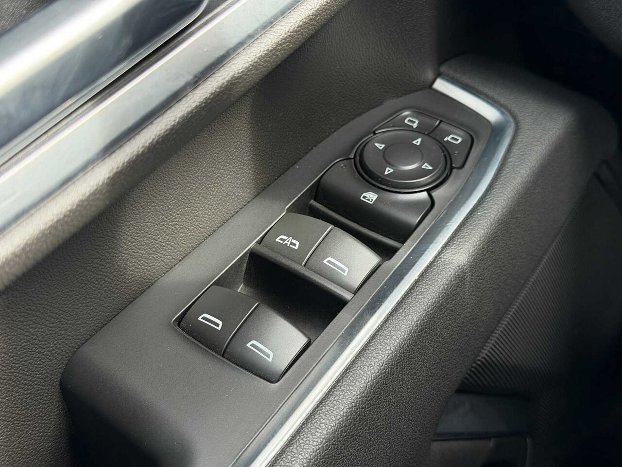 2026 Chevrolet Silverado 2500 HD LT - Image 4