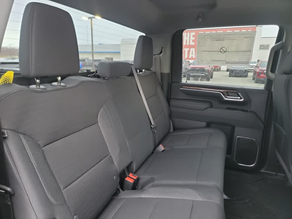 Thumbnail: 2026 Chevrolet Silverado 3500 - 19