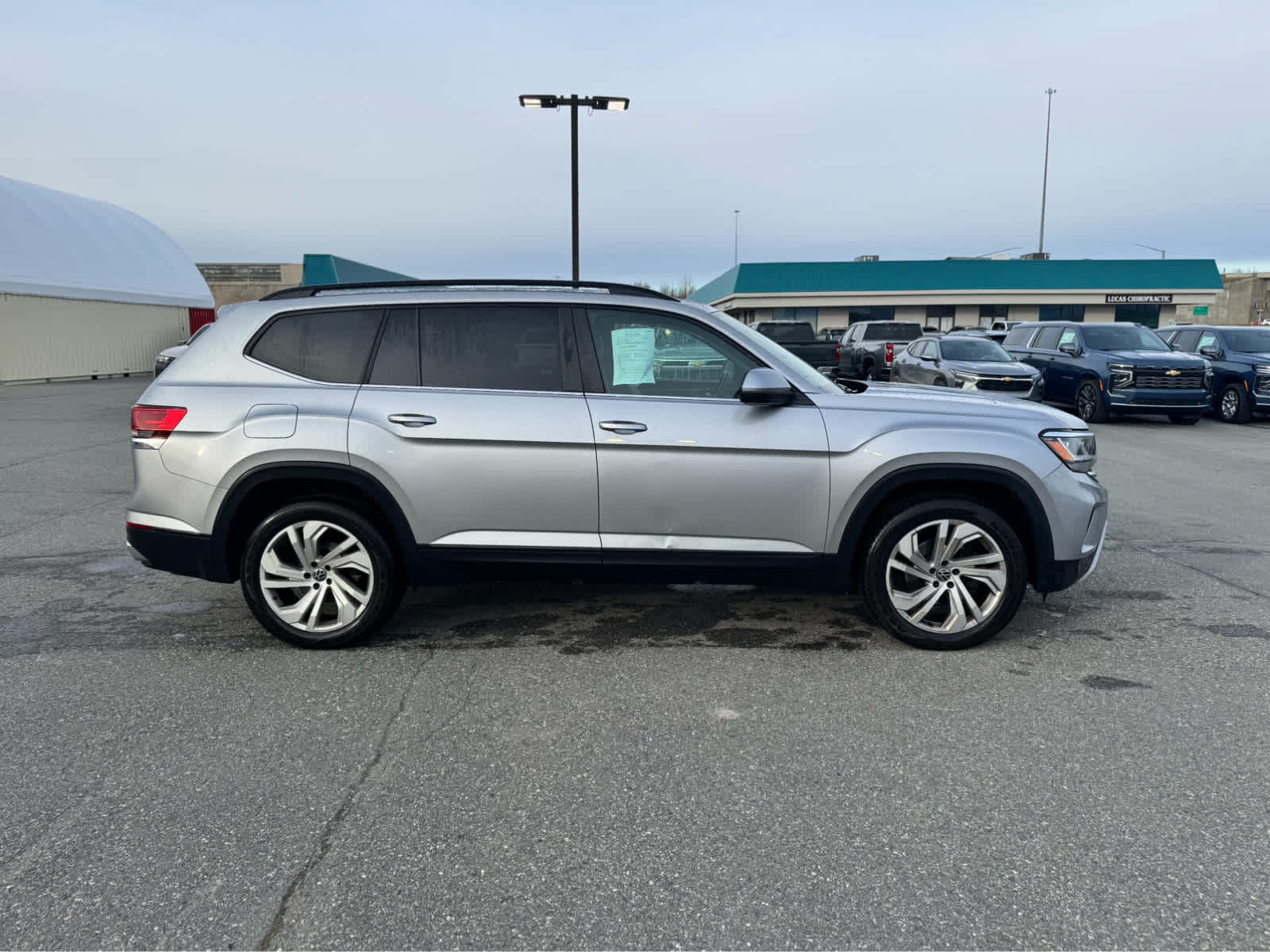 Thumbnail: 2021 Volkswagen Atlas - 4