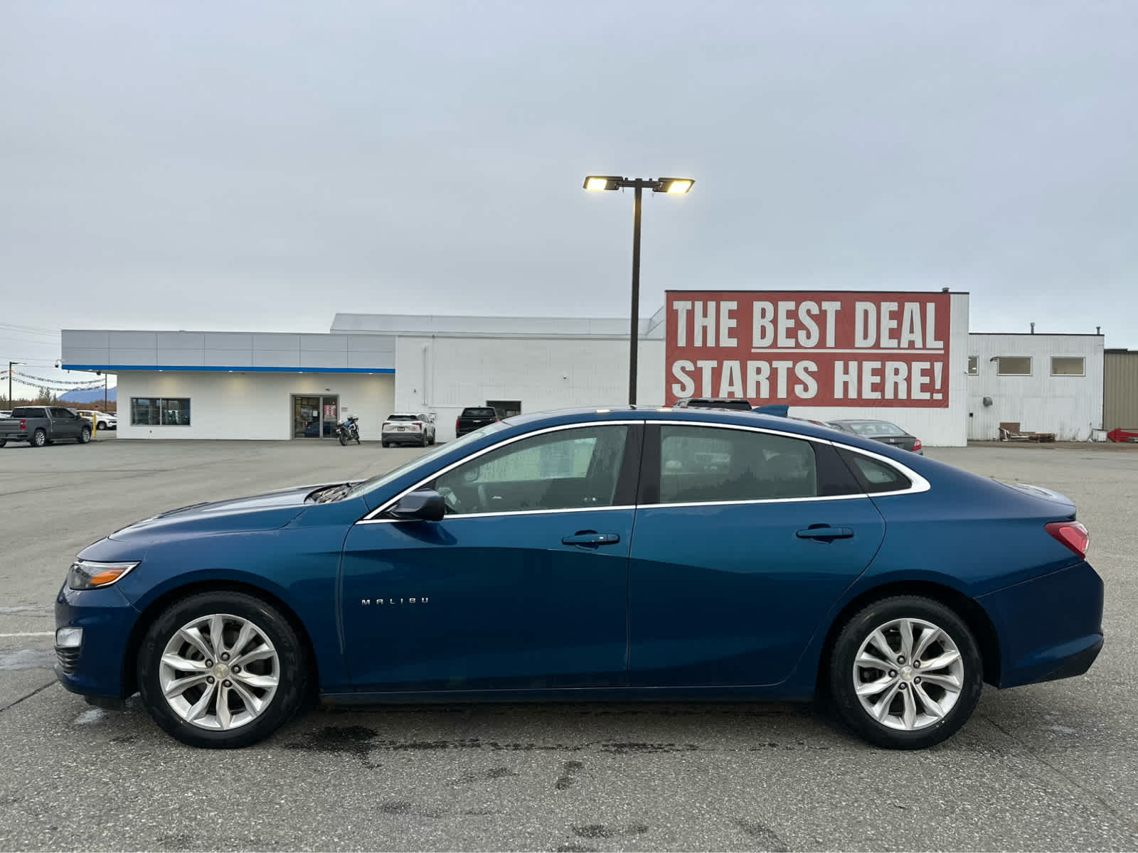 Thumbnail: 2019 Chevrolet Malibu - 4