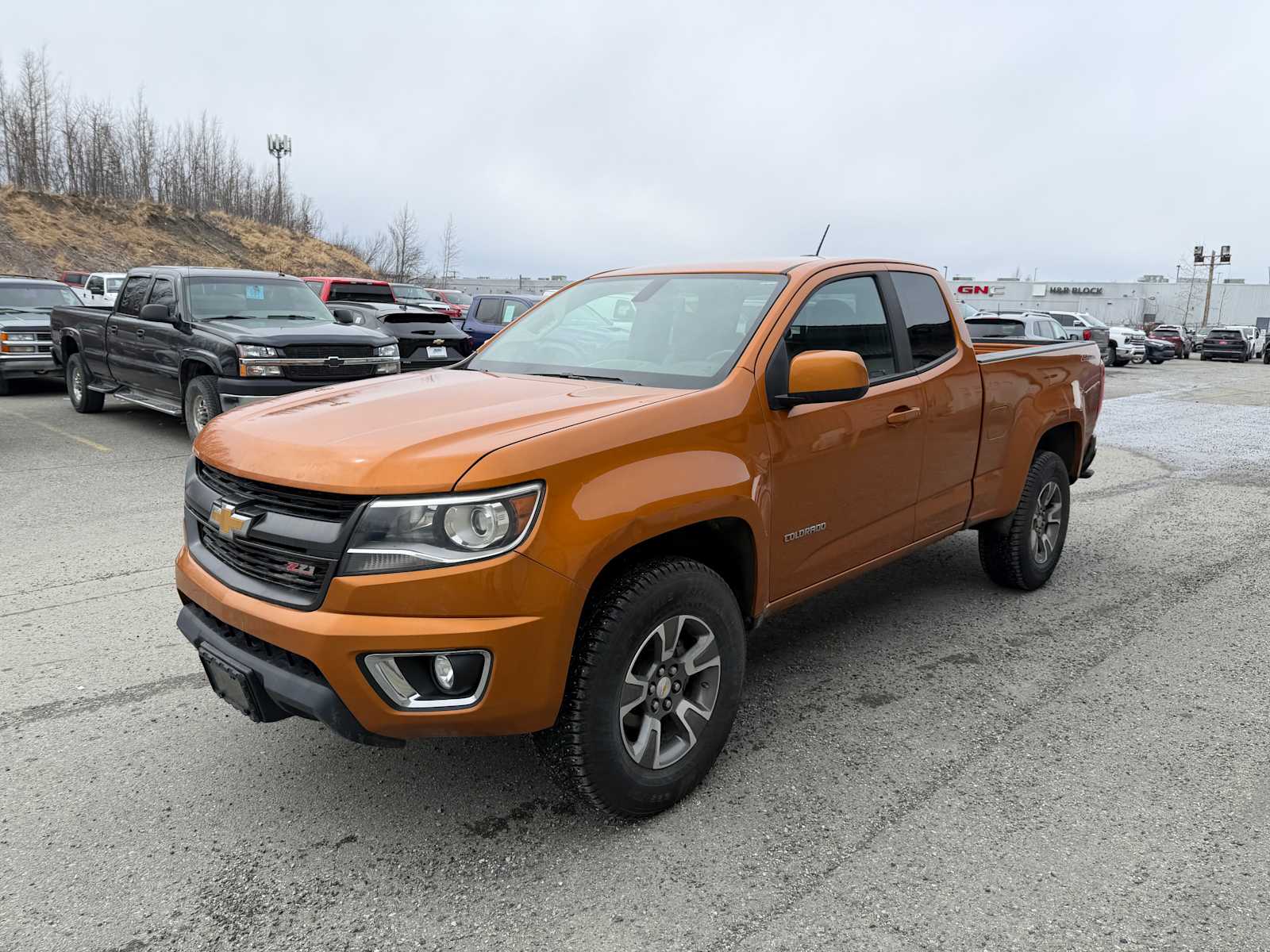 Thumbnail: 2017 Chevrolet Colorado - 3