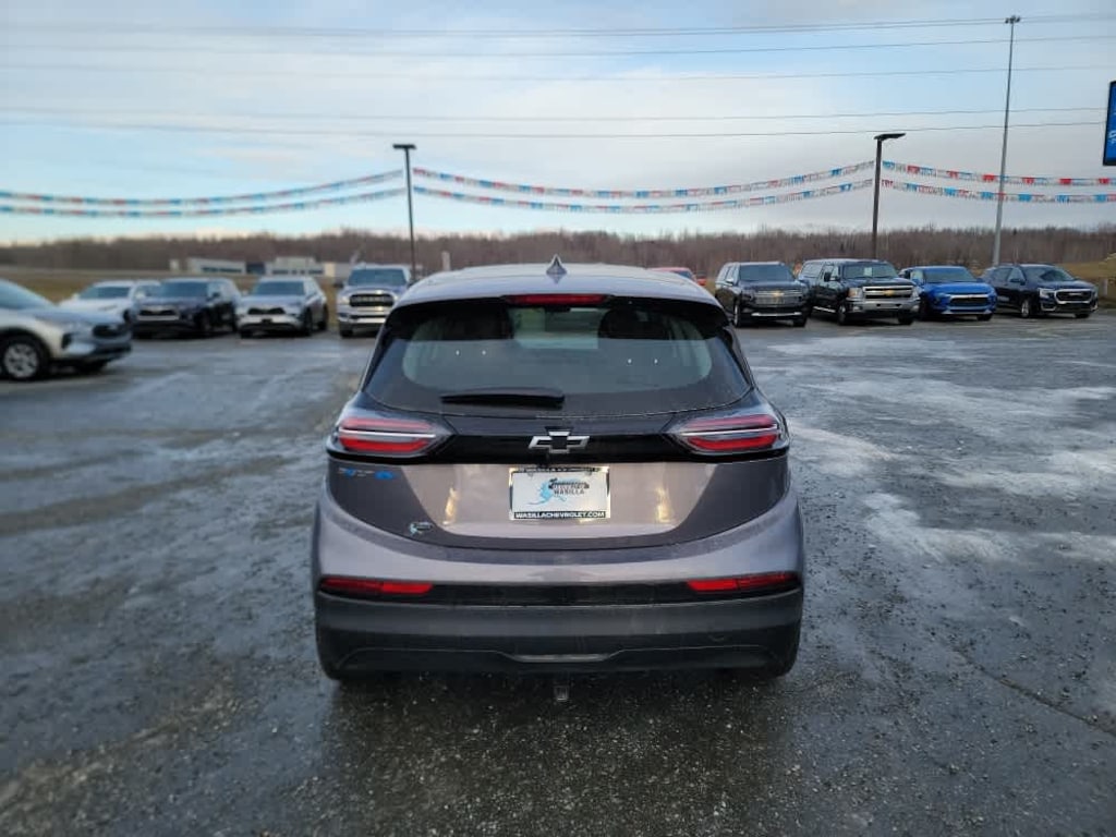 Used 2023 Chevrolet Bolt EV 1LT Car