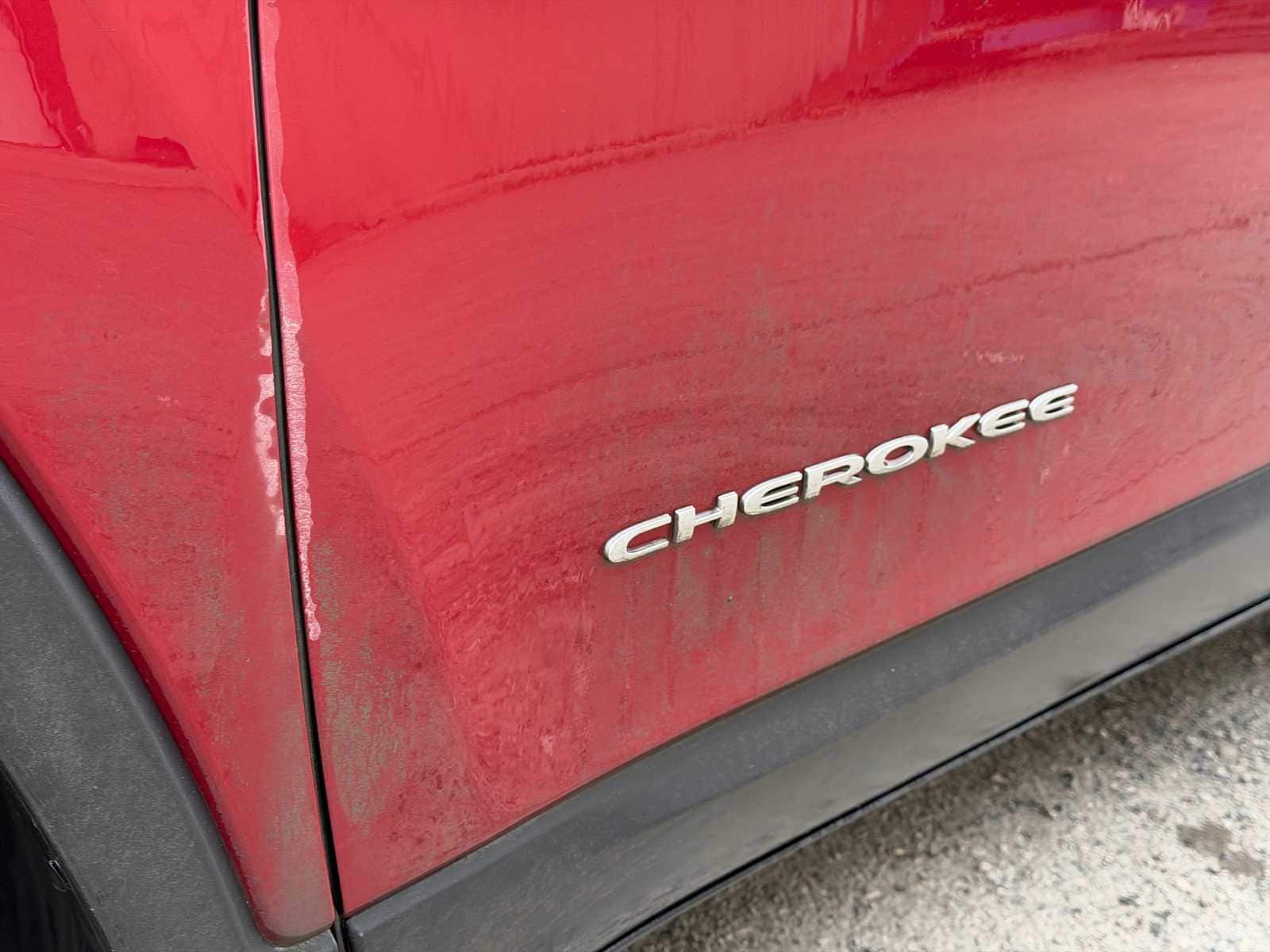 Thumbnail: 2015 Jeep Cherokee - 11