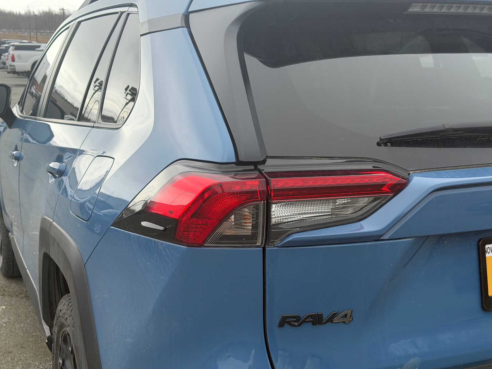 Thumbnail: 2022 Toyota RAV4 - 21