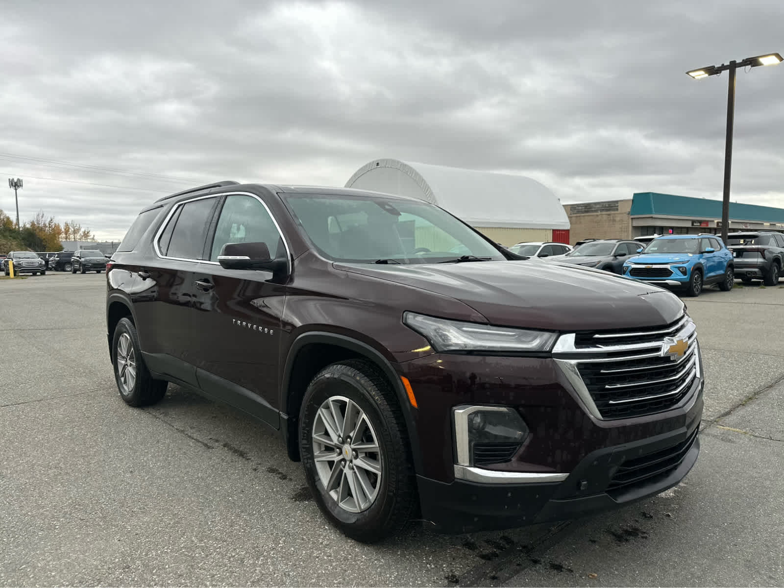 Thumbnail: 2022 Chevrolet Traverse - 9