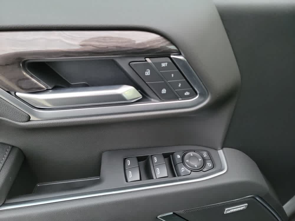 Thumbnail: 2026 Chevrolet Silverado 1500 - 10