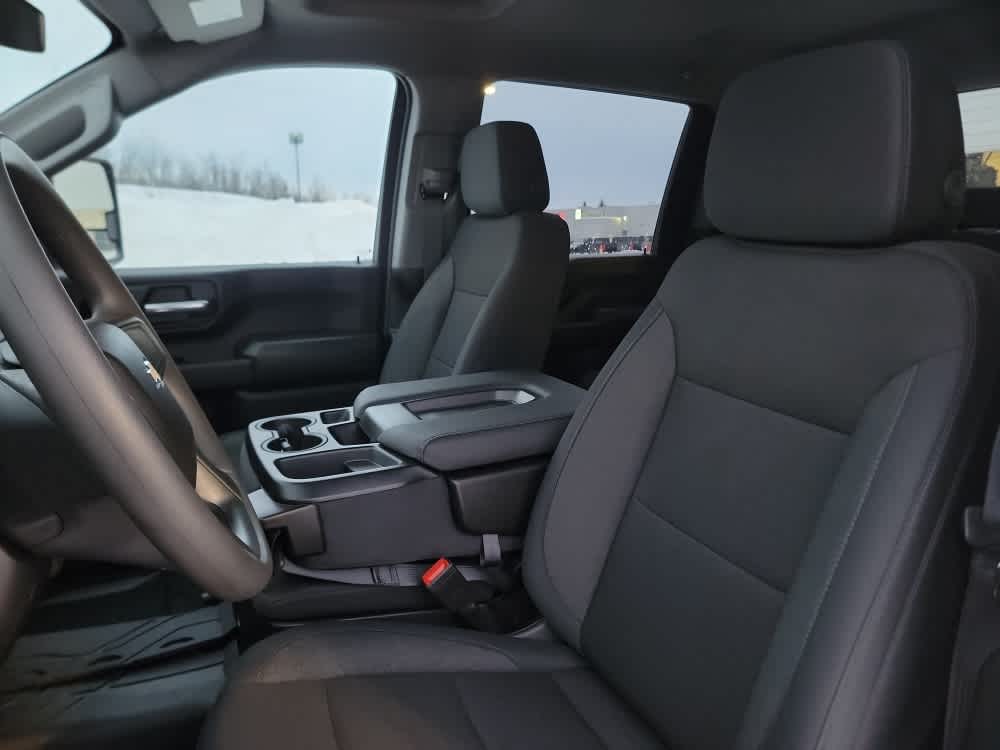 Thumbnail: 2026 Chevrolet Silverado 2500 - 12