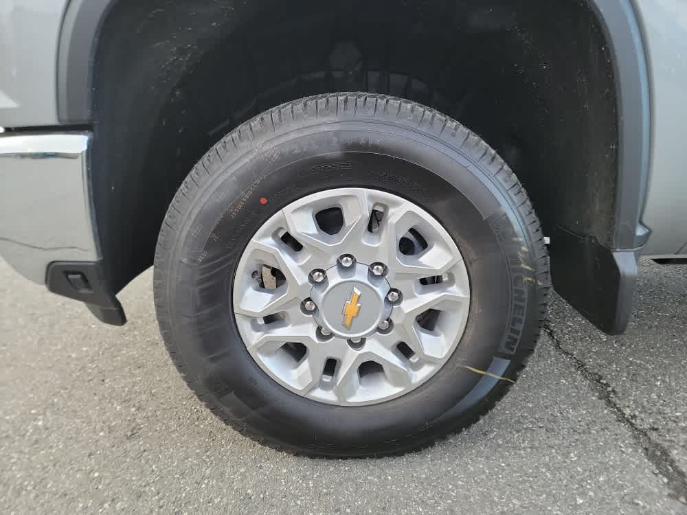 Thumbnail: 2026 Chevrolet Silverado 2500 - 9