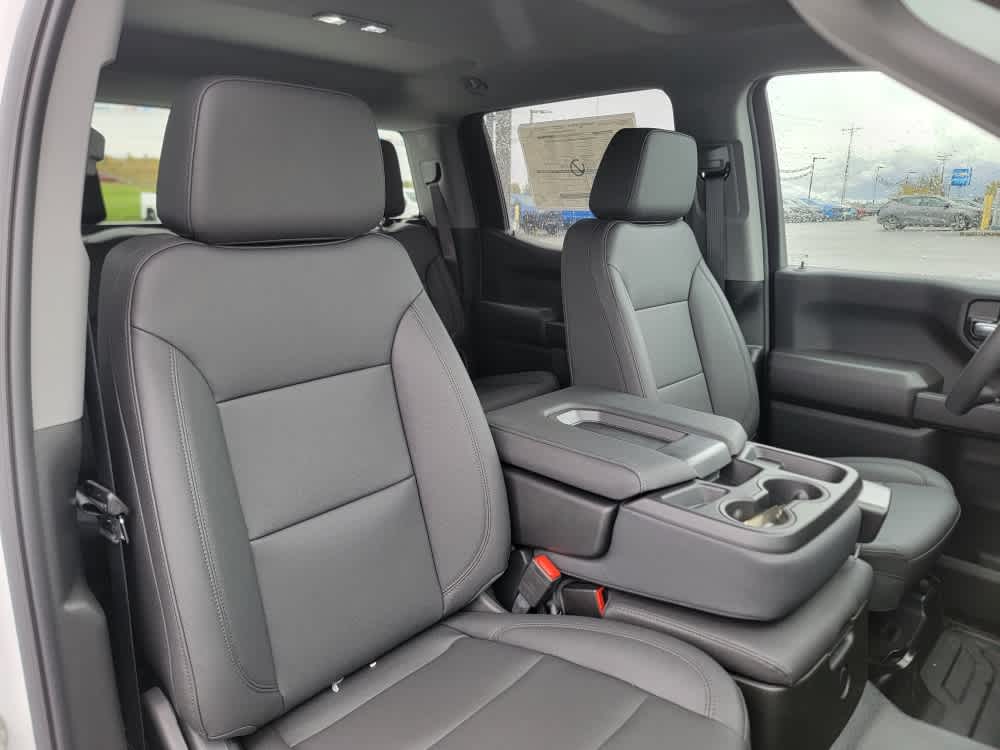 Thumbnail: 2025 Chevrolet Silverado 1500 - 15