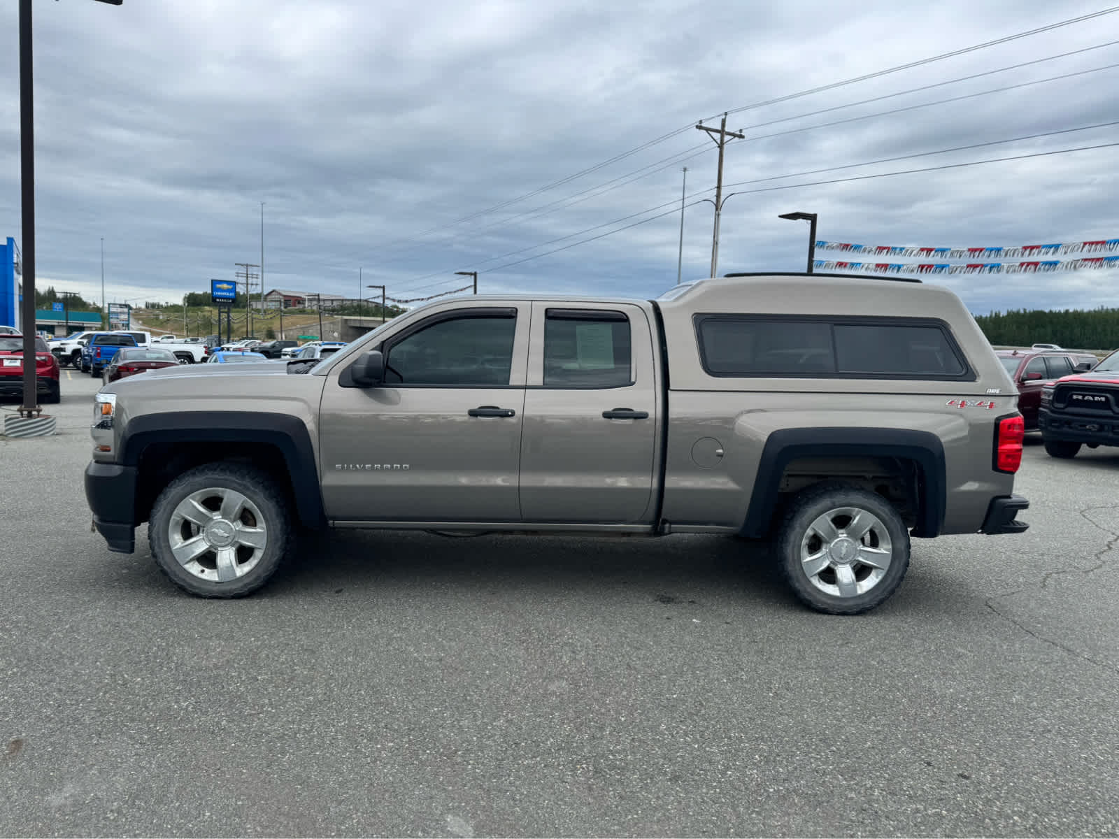 Thumbnail: 2017 Chevrolet Silverado 1500 - 2