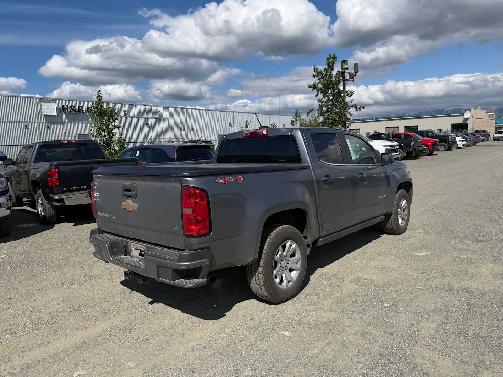 Thumbnail: 2020 Chevrolet Colorado - 9