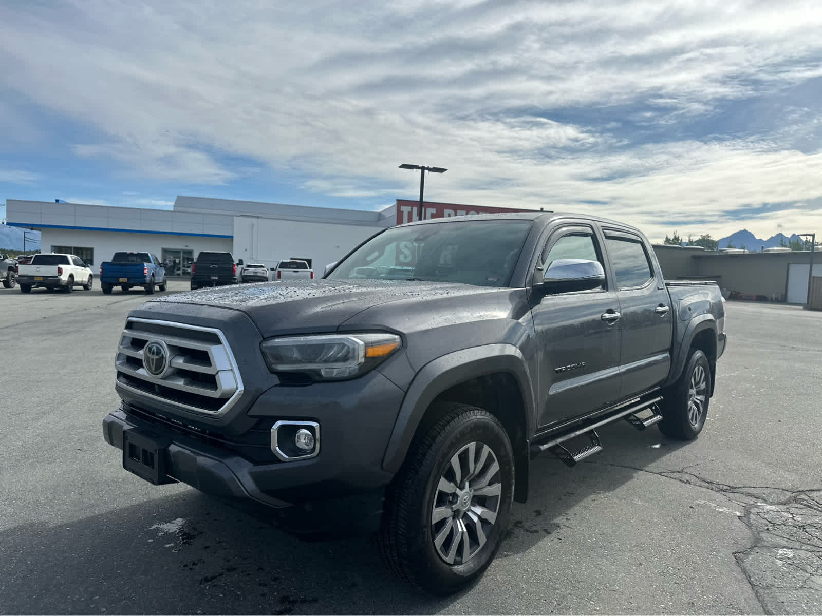 Thumbnail: 2022 Toyota Tacoma - 3