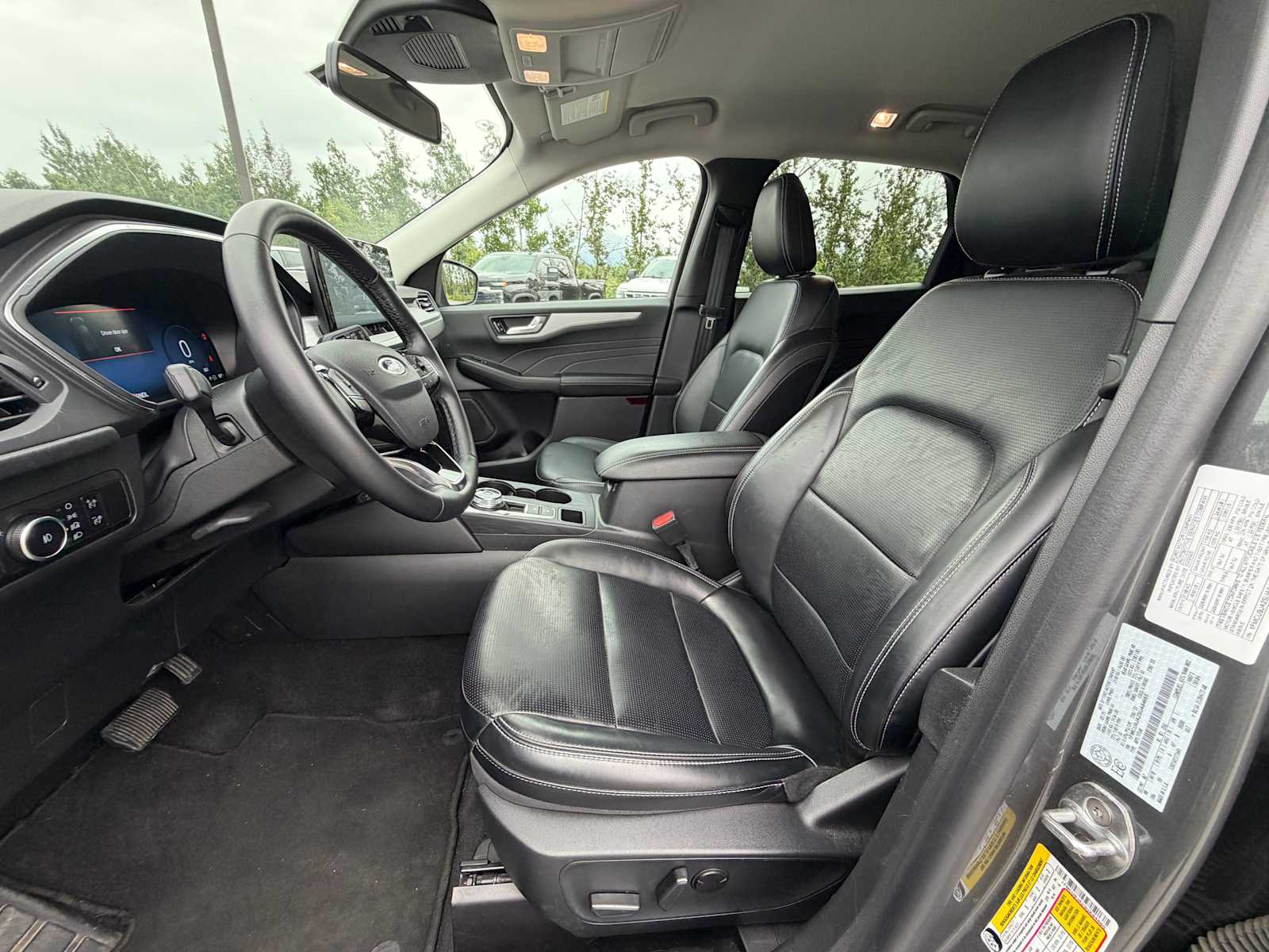 2025 Ford Escape Platinum - Photo 6